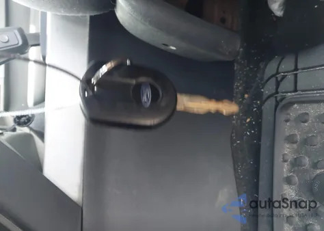 2009 Ford Escape Xlt from USA, damaged, VIN 1FMCU93749KA14558